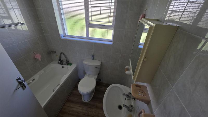 3 Bedroom Property for Sale in Fraaiuitsig Western Cape